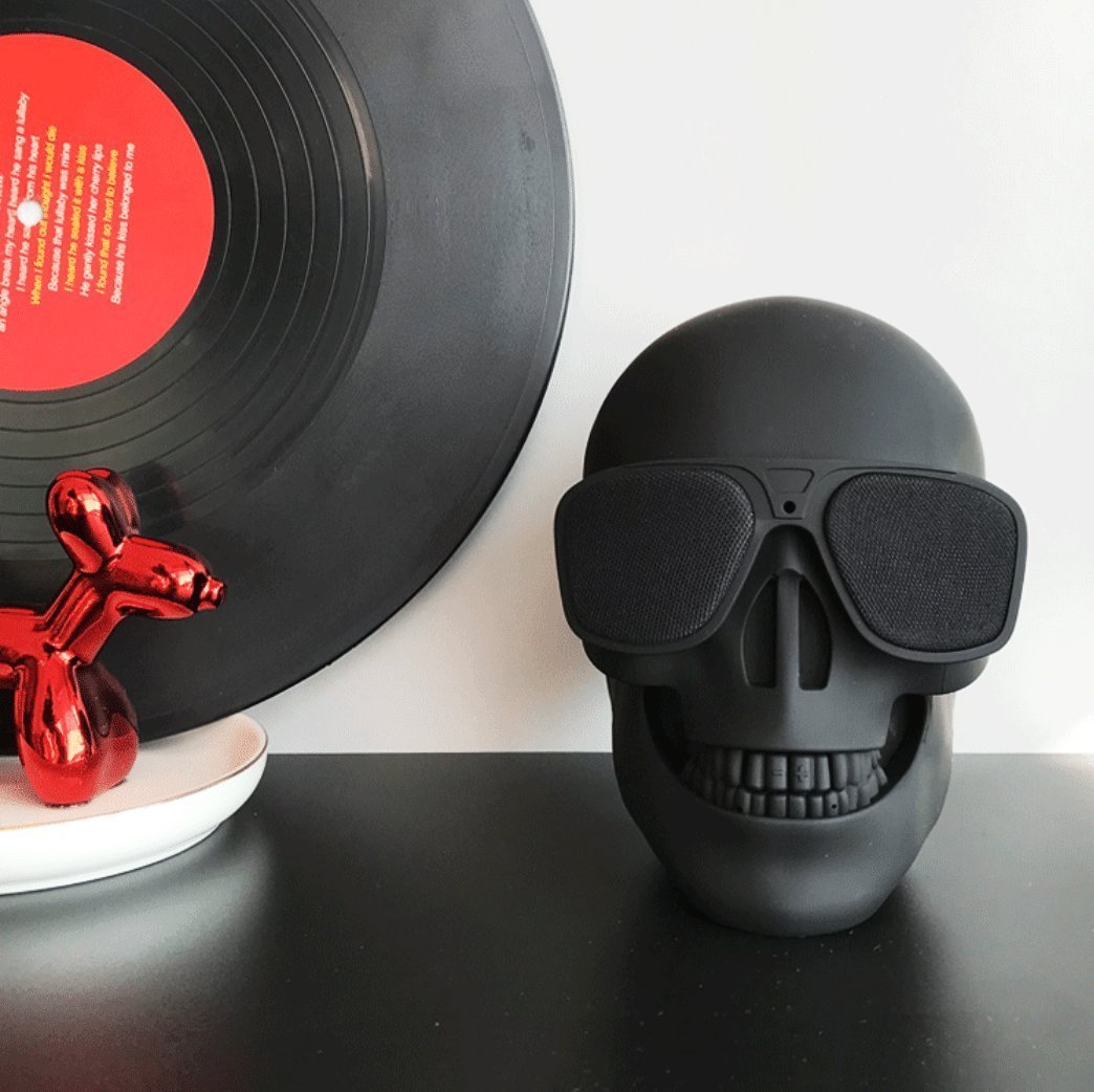 (🎃HALLOWEEN PRE SALE - 49% OFF)Wireless Skull Bluetooth Speaker🤩Perfect Gift For All Occasions!