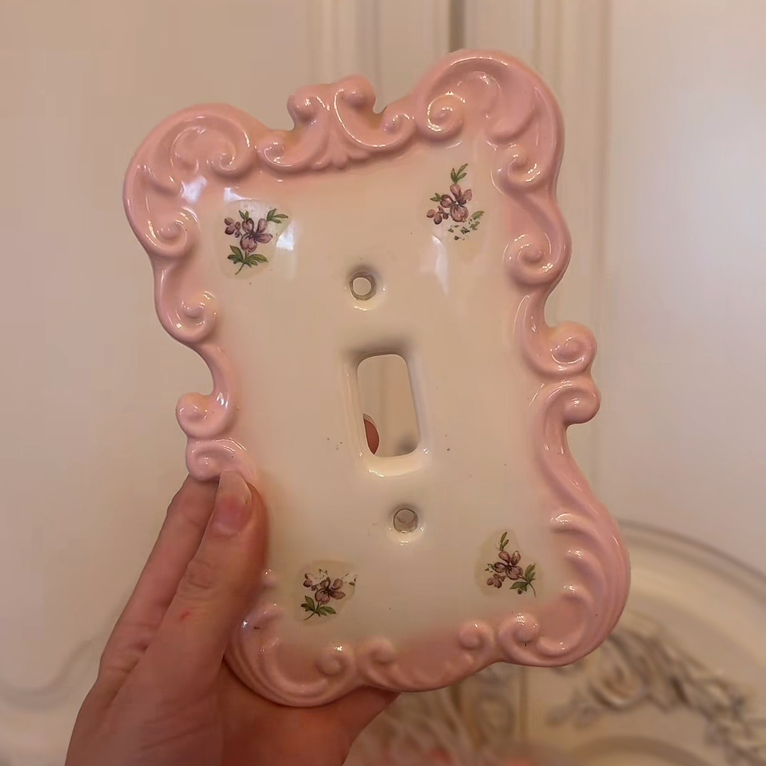 🎀Vintage light switch plate covers