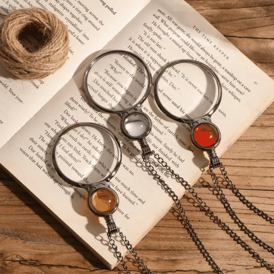 (🎅EARLY CHRISTMAS SALE-49% OFF)Magnifying Glass Necklace gift🎁(BUY MORE SAVE MORE )