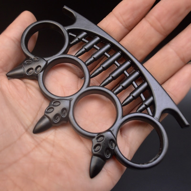 Knuckle Duster – Multi-Functional Survival & Safety Tool