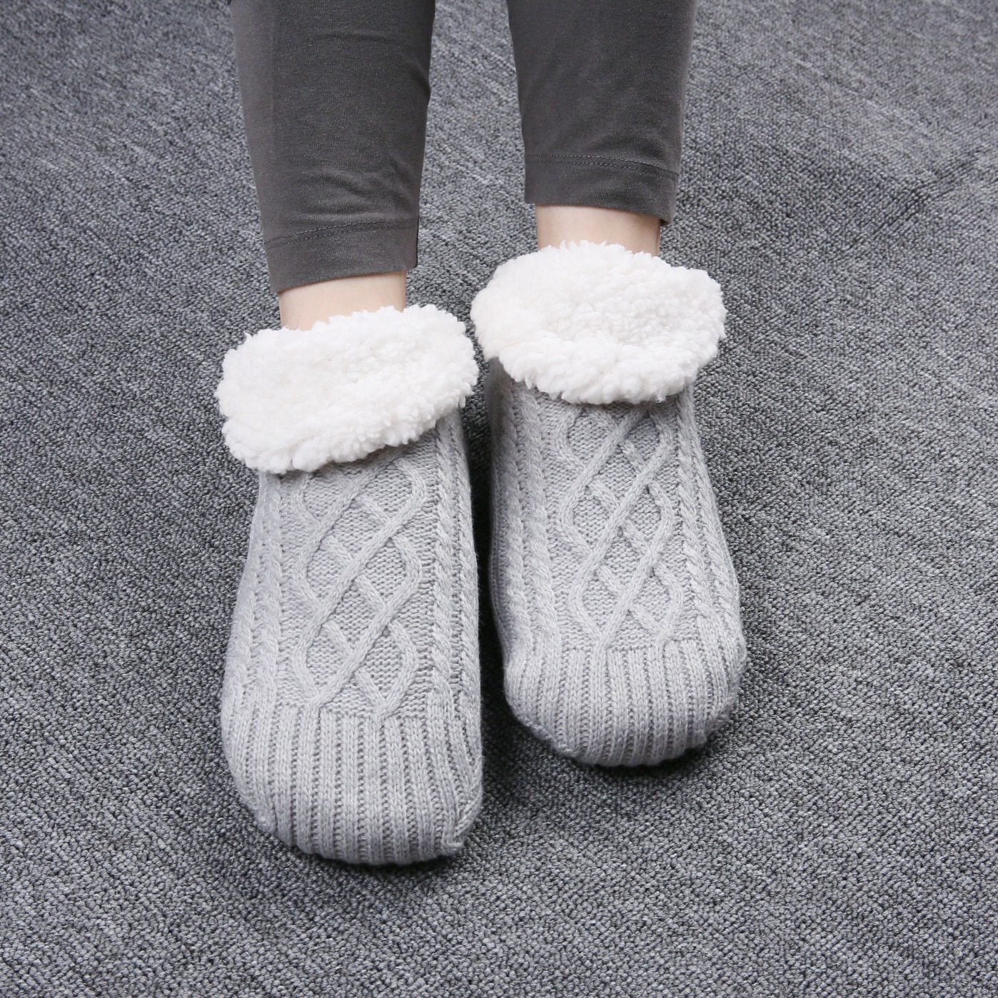 🔥Last Day Promotion - 70% OFF🎁Non-Slip Thermal Slippers Socks