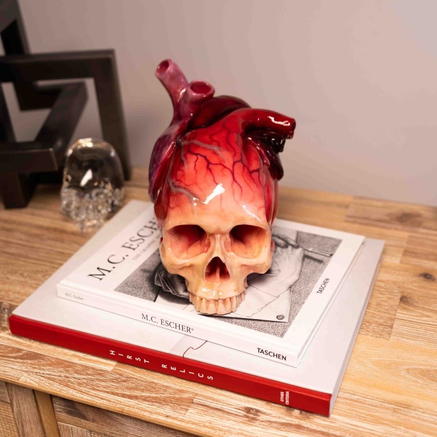 💀The Tell-Tale Heart Skull ❤️BUY 2 FREE SHIPPING