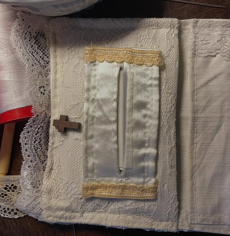 💕Sheltered by prayer✝️Handmade Sacred Heart Prayer Bag