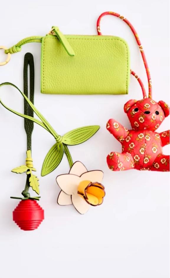 Daffodil Legacy Bag Charm 🌼✨