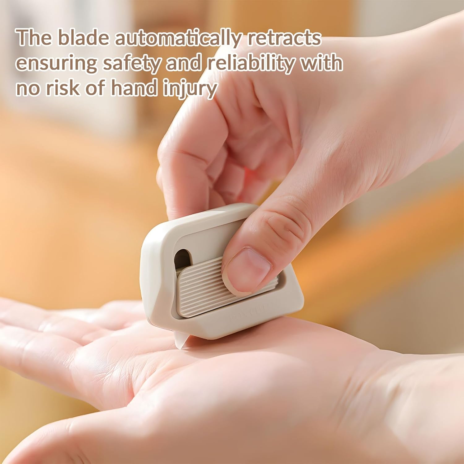 🔥Buy One Get One Free🔥Auto-Retract Ceramic Mini Box Cutter