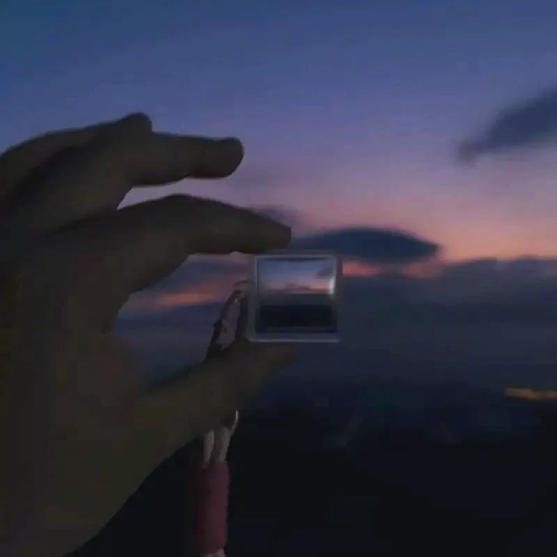🎁TikTok Last Day Sale - 70% OFF⭐Crystal Pixel Filter Stone Keychain: A Pocket - sized Photo Enhancer🌈