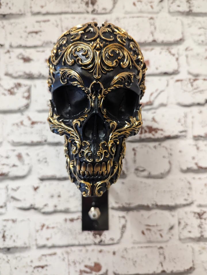 🔥LAST DAY SALE 49% OFF 🏴‍☠️Motorcycle helmet and jacket skull holder🎁BUY 2 FREE SHIPPING