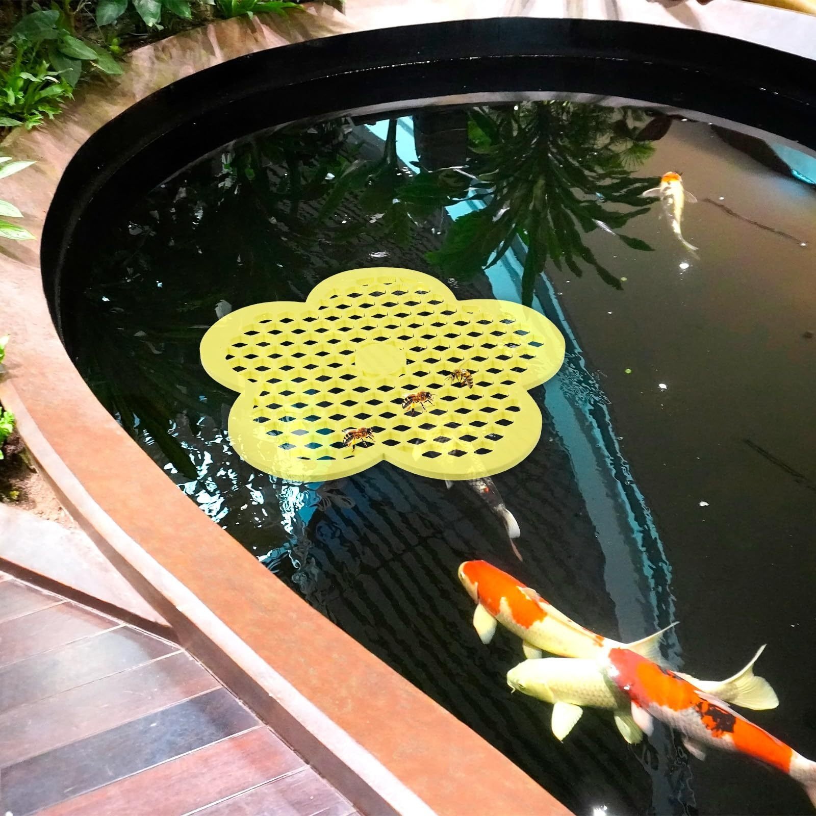 🎁TikTok Last Day Sale - 70% OFF🎉Floating Bee Watering Station🐝