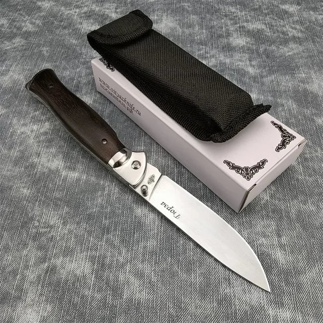 Premium Pocket Knife •