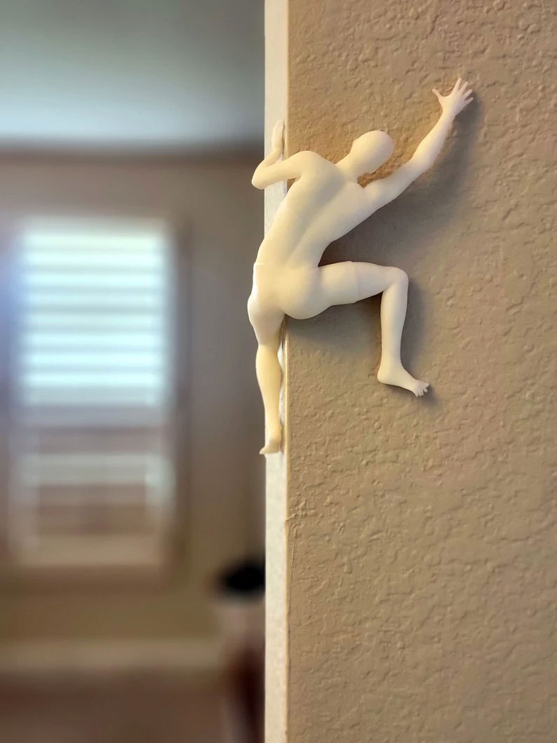 <strong>⏱️Last Day 60% OFF</strong> - Unique Climber Sculpture Wall Decor <strong>(Buy 3 Get 1 Free & Free Shipping, Today Only!)</strong>