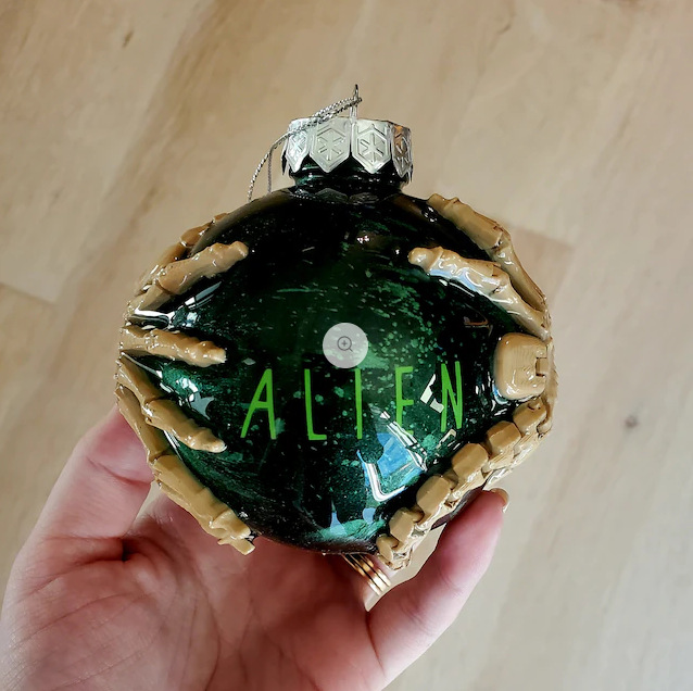 The perfect ornament for an alien lover