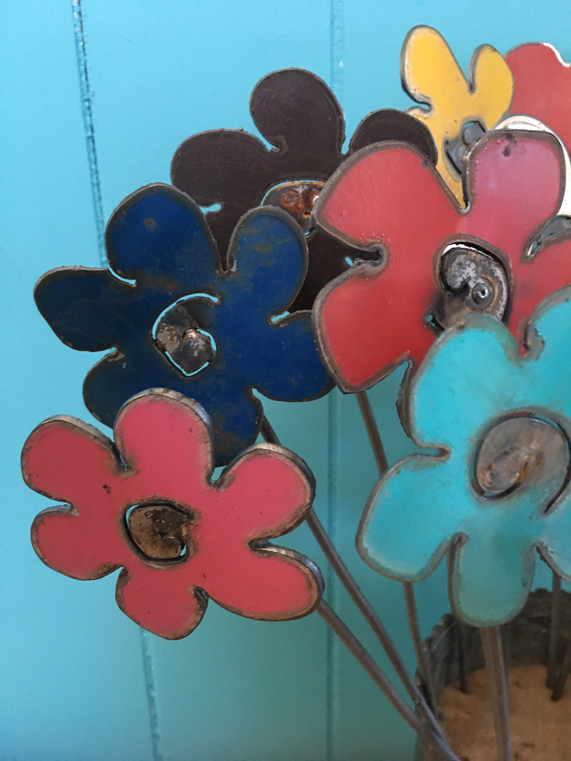 🔥Rustic Repurposed Metal Flowers ,Handcrafted Decorative Garden Art
