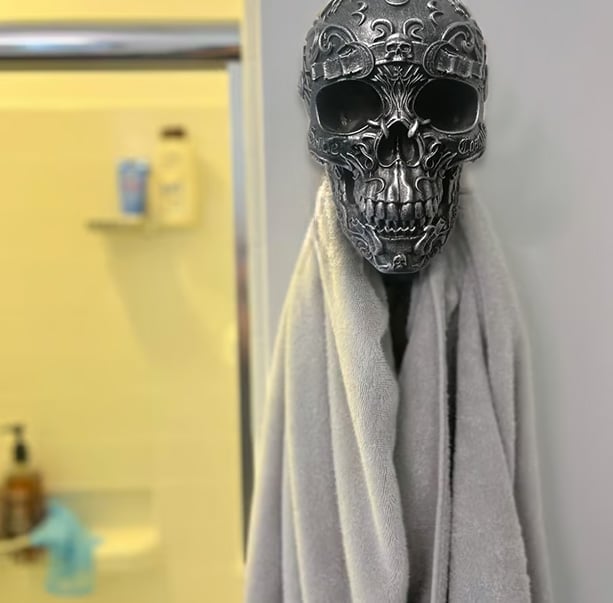 LAST DAY 49% OFF🏴‍☠️Motorcycle Helmet and Jacket Skull Holder