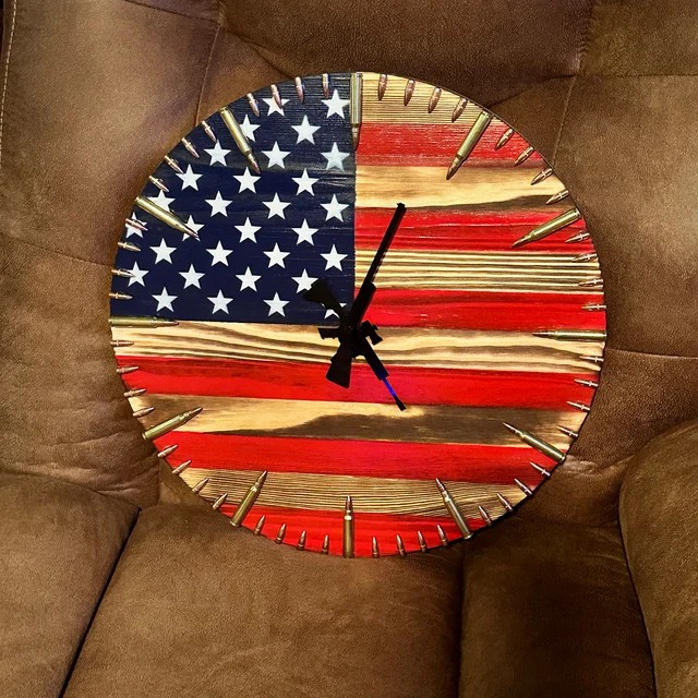 (𝐂𝐨𝐥𝐨𝐧𝐞𝐥 𝐉𝐚𝐦𝐞𝐬®)🔥Handmade American Flag Clock-Buy 2 Get Free Shipping