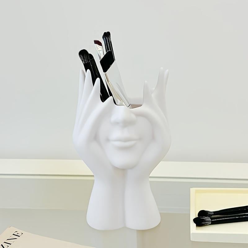 🎁TikTok Last Day Sale - 70% OFF🎉Creative hand-shaped makeup brush holder  flower stand