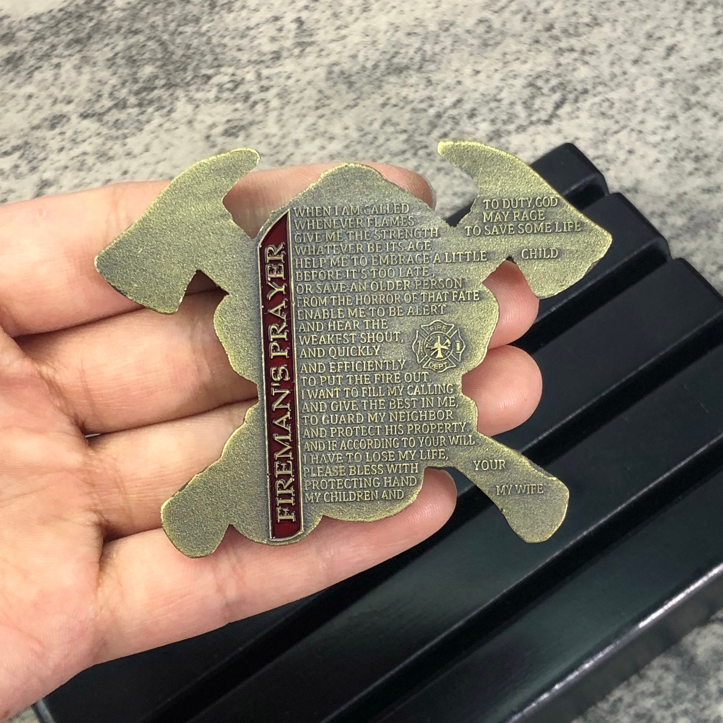 Firefighter Challenge Coin - Fire Respirator Axe Shape
