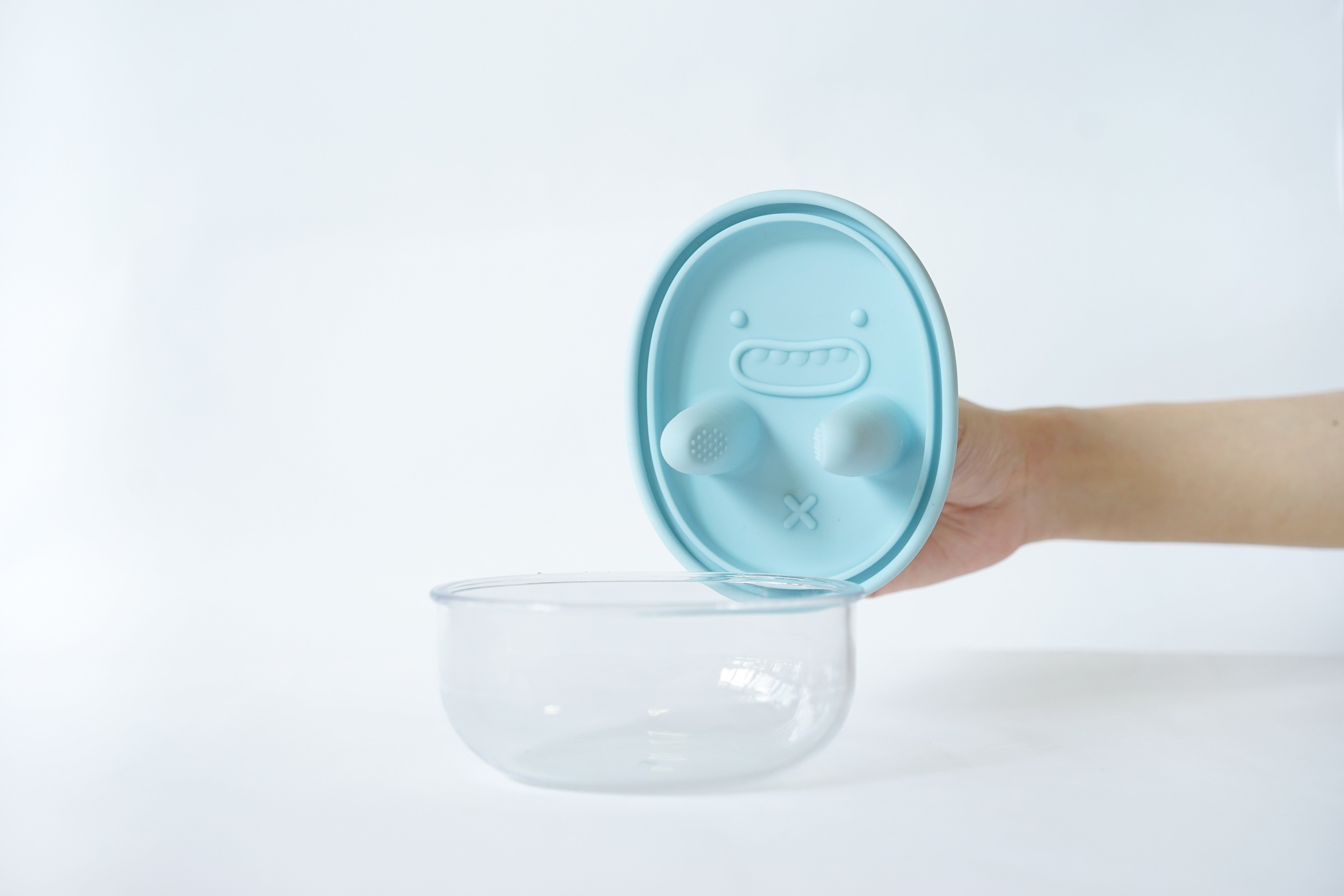 TidySnacker — Keep Your Fingers Clean, Always