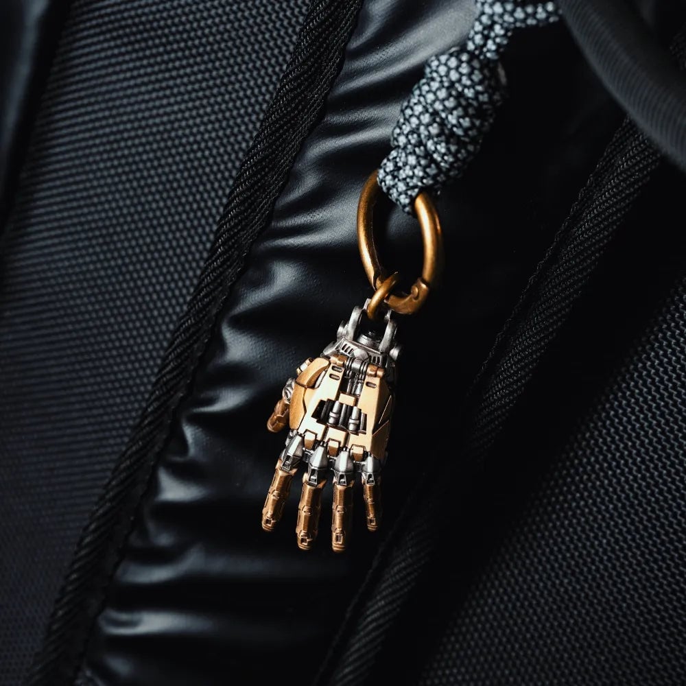 🎁TikTok Last Day Sale - 70% OFF🎉Mechanical Hand Pendant