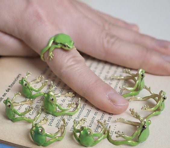 🔥 Buy 1 Get Free 🔥-Tree Frog Ring & Earrings