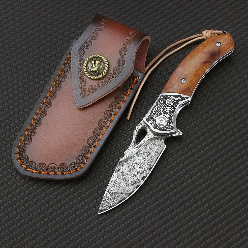 🐺 Damascus Pocket Knife – Handmade VG10 Steel with Abalone Shell Handl