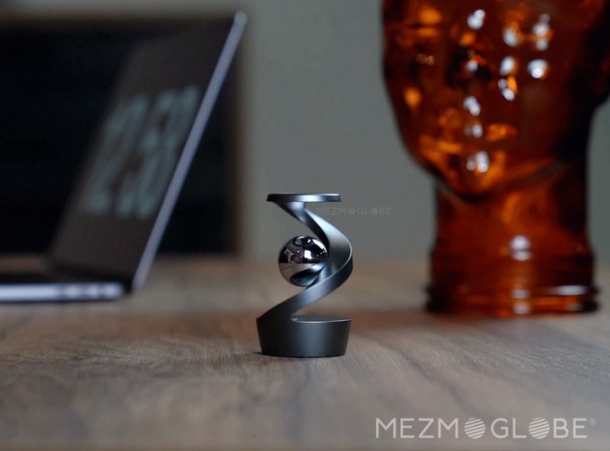 Mezmoglobe Luna - Gravity Defying Kinetic Desk Toy