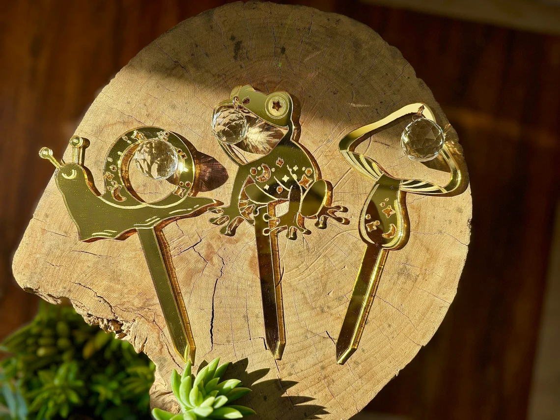 🔥 Limited Time Offer – 50% OFF!  Plant Stake, Plant Sun Catcher, Plant Spike, Garden Decor, Mushroom Snail Frog Decor, Rainbow Maker, Boho Indoor Decor
