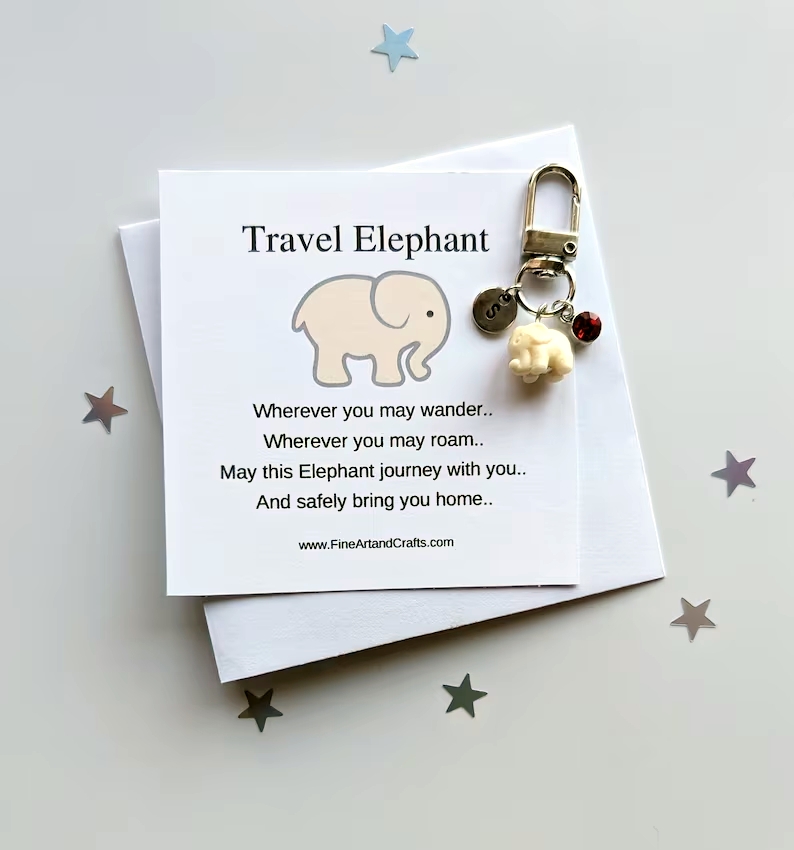 🐘Cream Travel elephant keychain