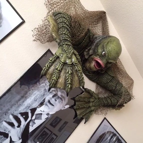 (🎉Last Day Promotion 50% OFF) Creature from the Black Lagoon Grave Walker Statue - Buy 2 Get Extra 10% OFF & FREE SHIPPING