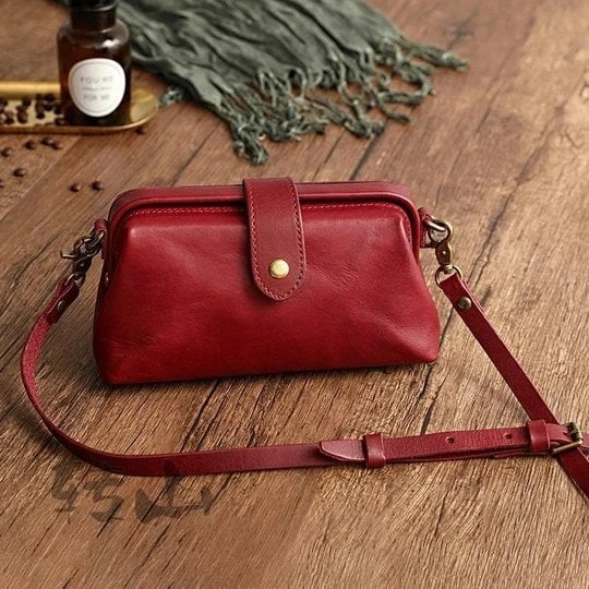 🔥Last Day Promotion 49% OFF🔥 Premium Leather Retro Handmade Bag