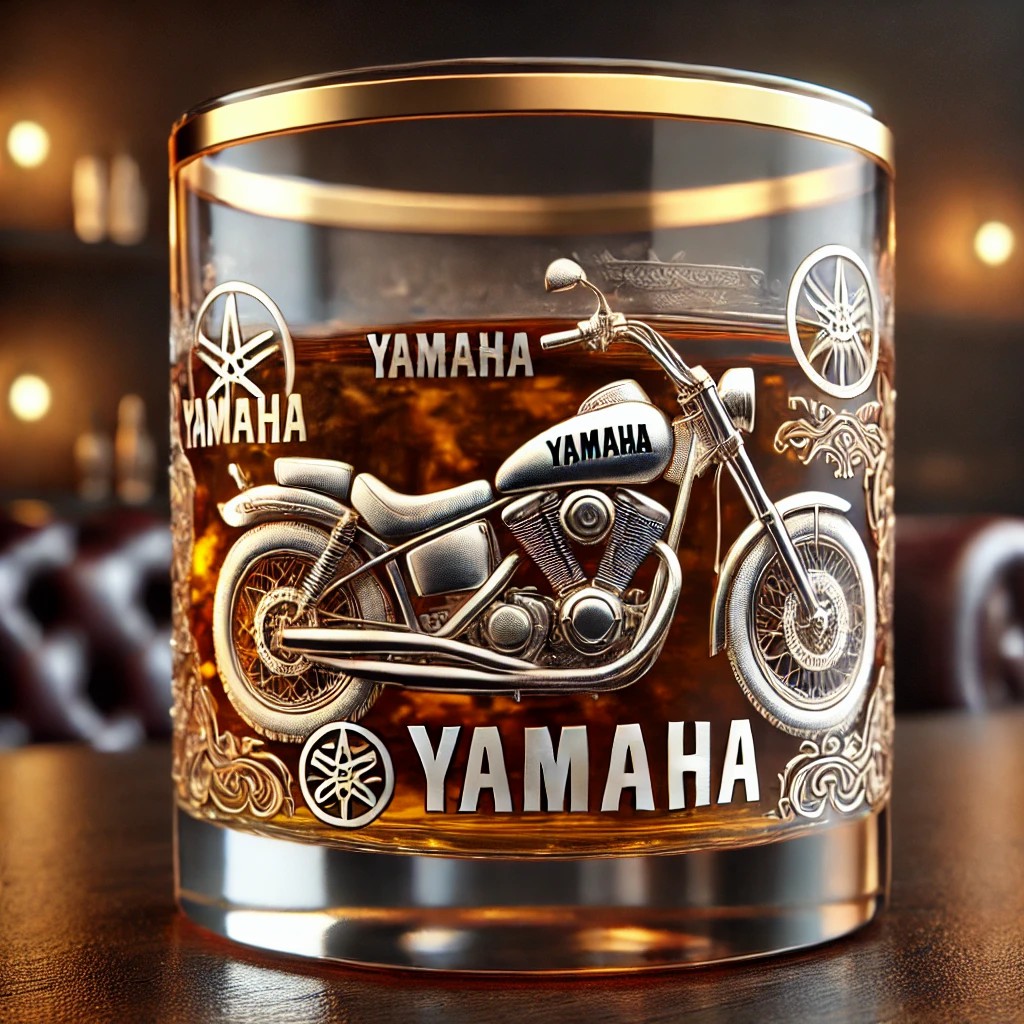 Whiskyglas im Motorrad-Stil