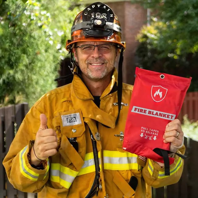 ⚡2025 New Year Sale: 51% OFF - Emergency Fire Blabket