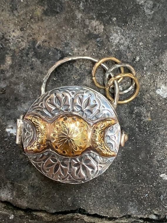 ✨100% Handmade 925 Silver Triple Moon & Tree of Life Locket