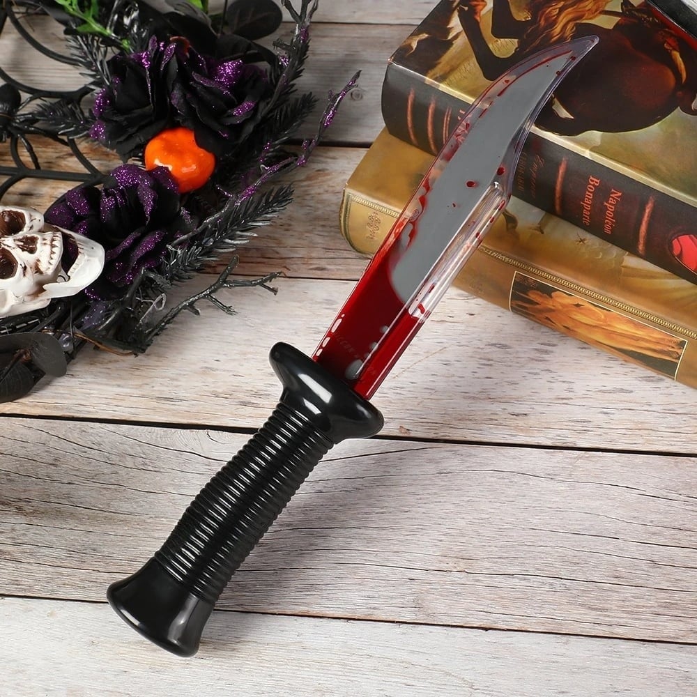 🔪 Halloween Bleeding Dagger – Ultra-Realistic Prop for a Killer Look