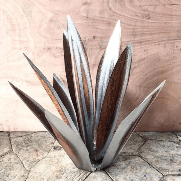 LAST DAY PROMOTION 75% OFF - 🌵Anti-rust Metal Led Tequila  Agave Plant-Perfect for garden