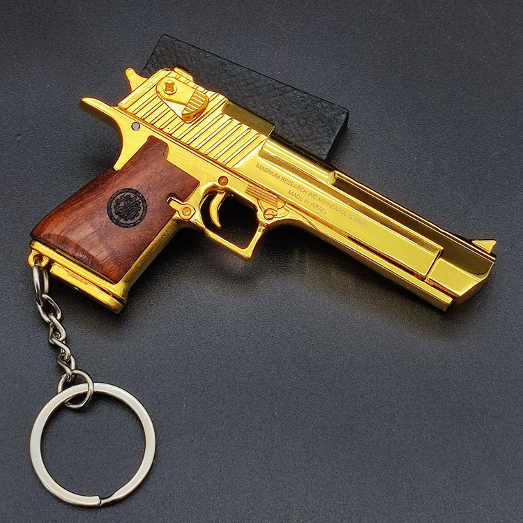 Gold-plated Wooden Handle 1:3 Desert Eagle Metal Gun Model Keychain