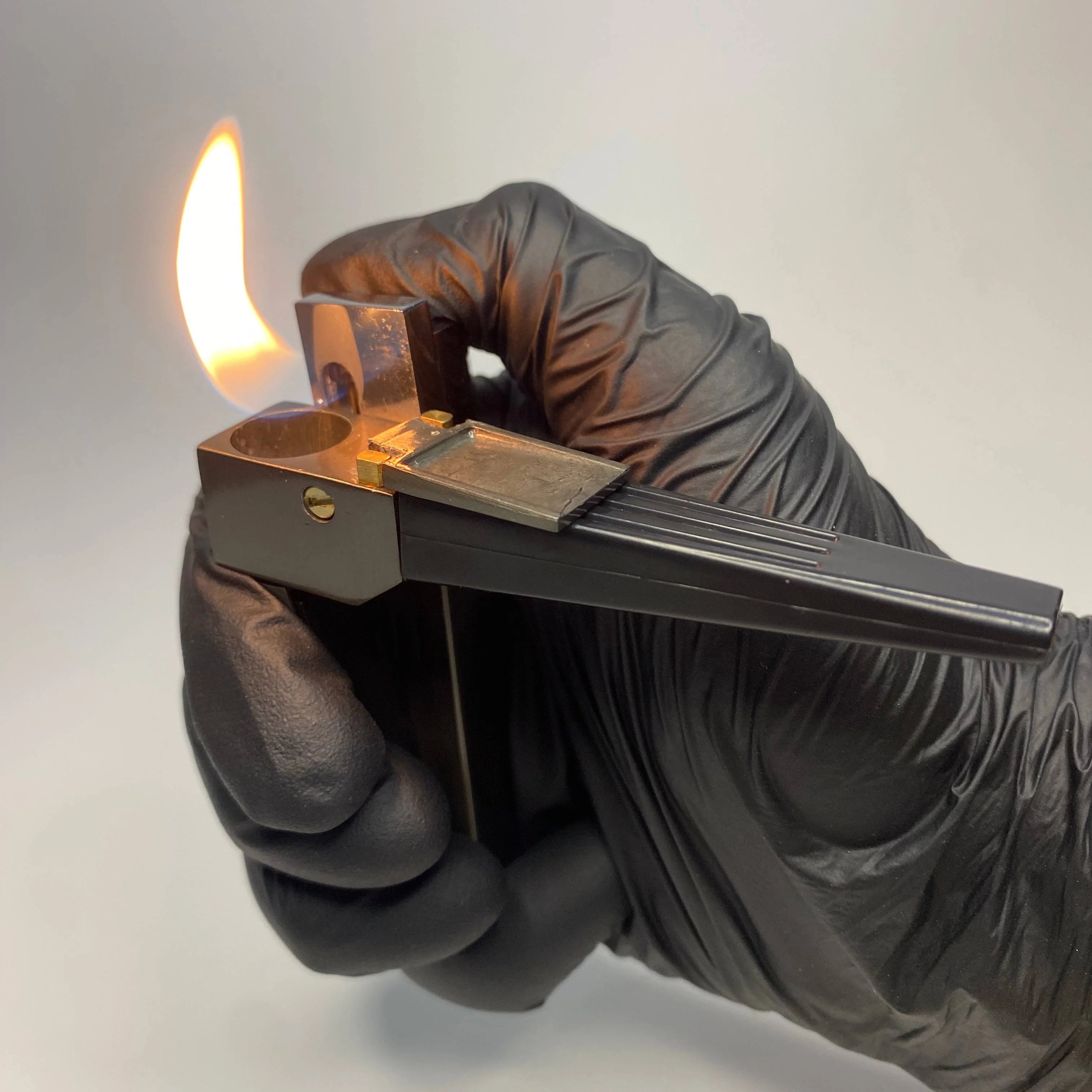 Successful men need a unique lighter🔥  Use a special lighter to be a special man