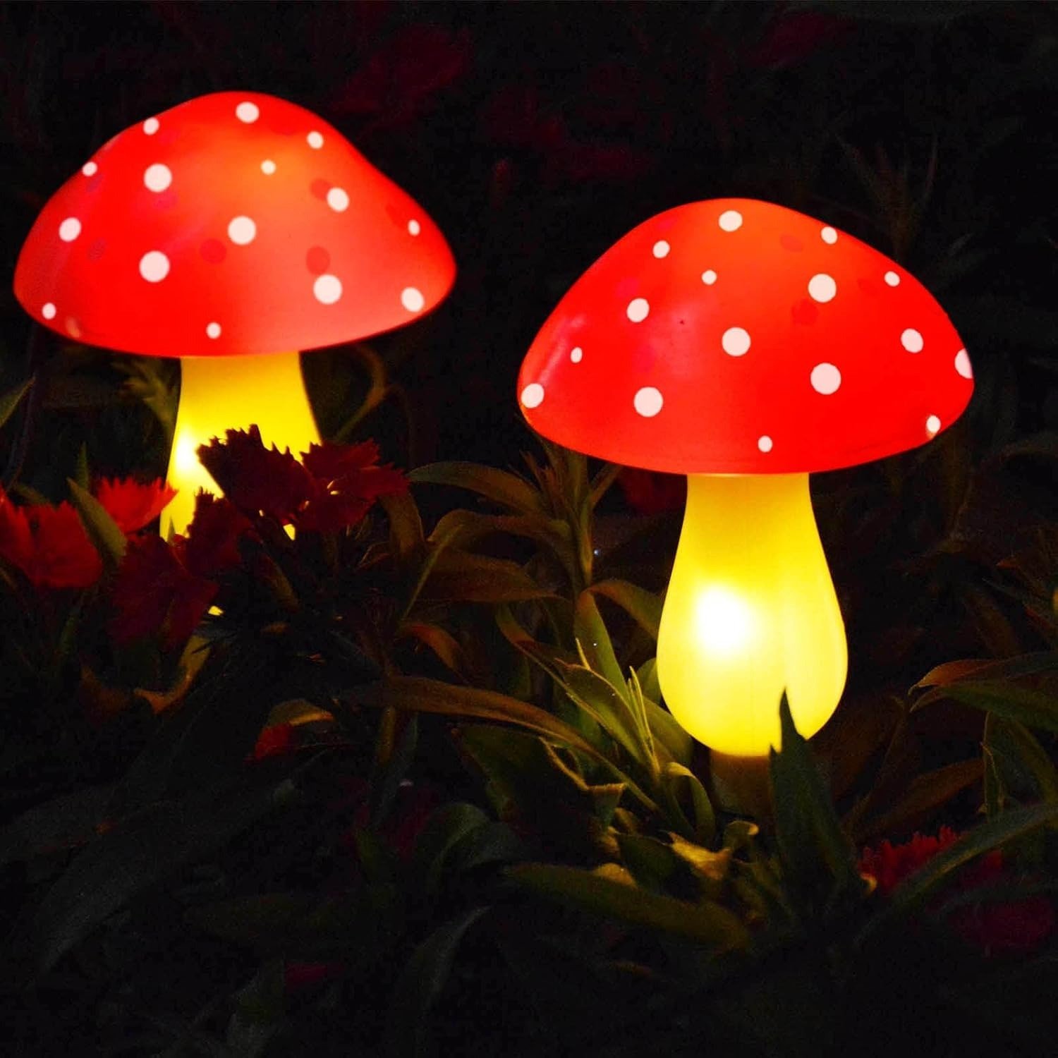 🔥Last Day 50% OFF - Rainproof mushroom solar lamp: garden decoration