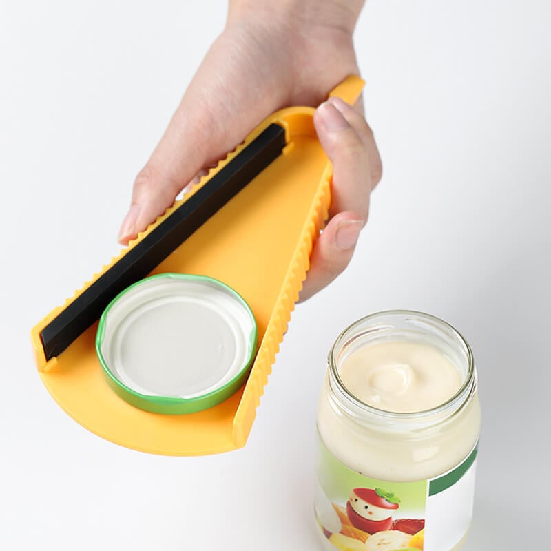 🍾Multifunctional and easy to use 5 in 1 glass opener