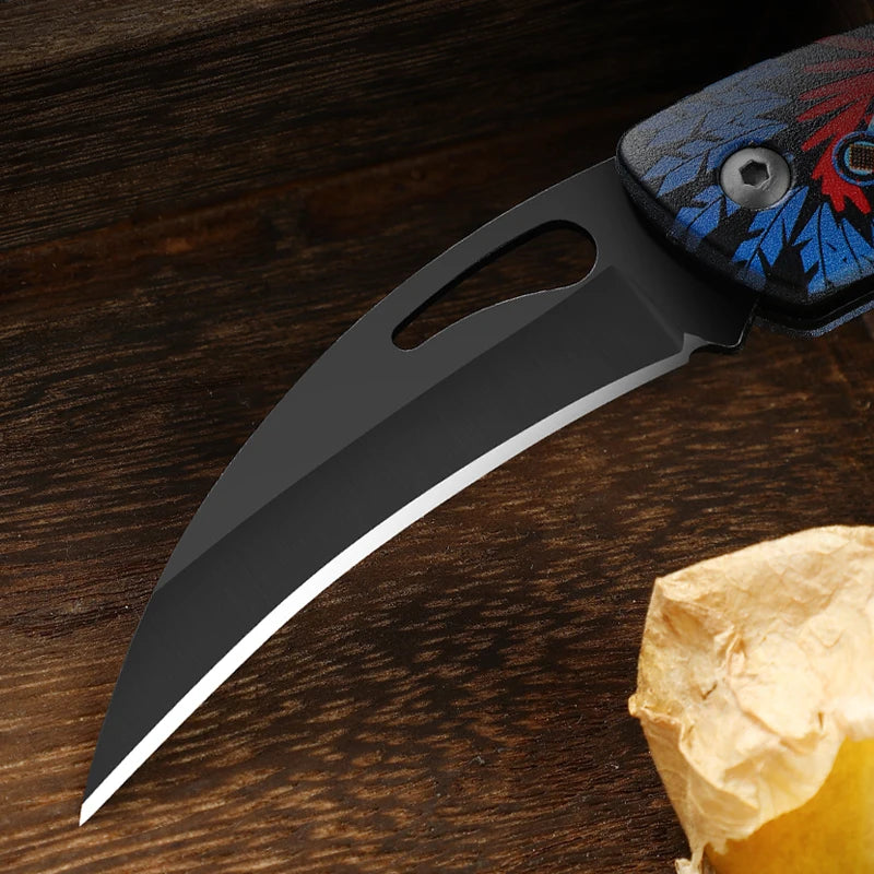 Premium Pocket Knife •
