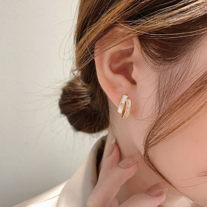 🔥Summer Hot Sale - 48% OFF🌹Shiny Shell Earrings&Ring