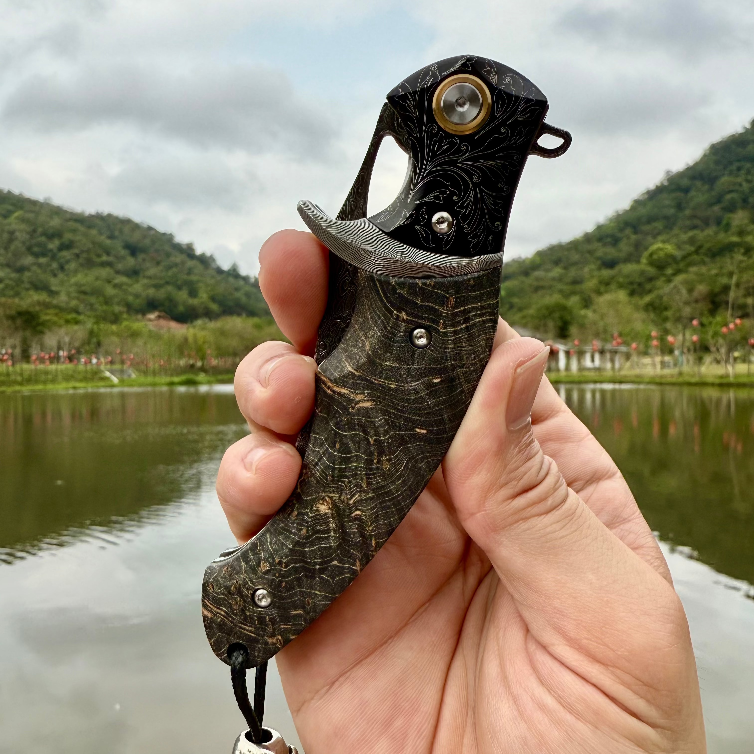 Inferno Flame Folding Knife