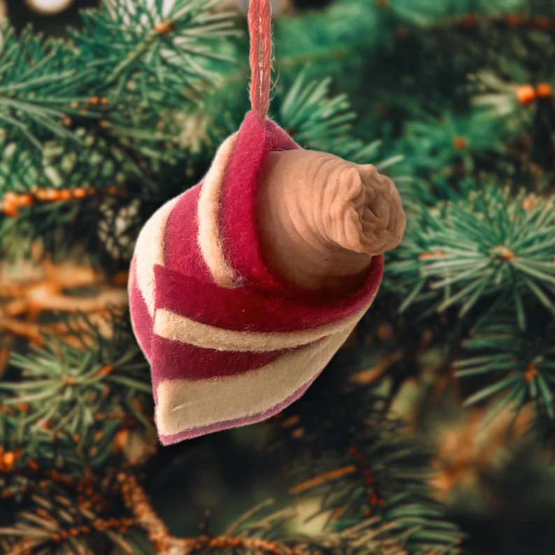 🐷🎄Piggy in a Blanket - Hilarious Christmas Ornament