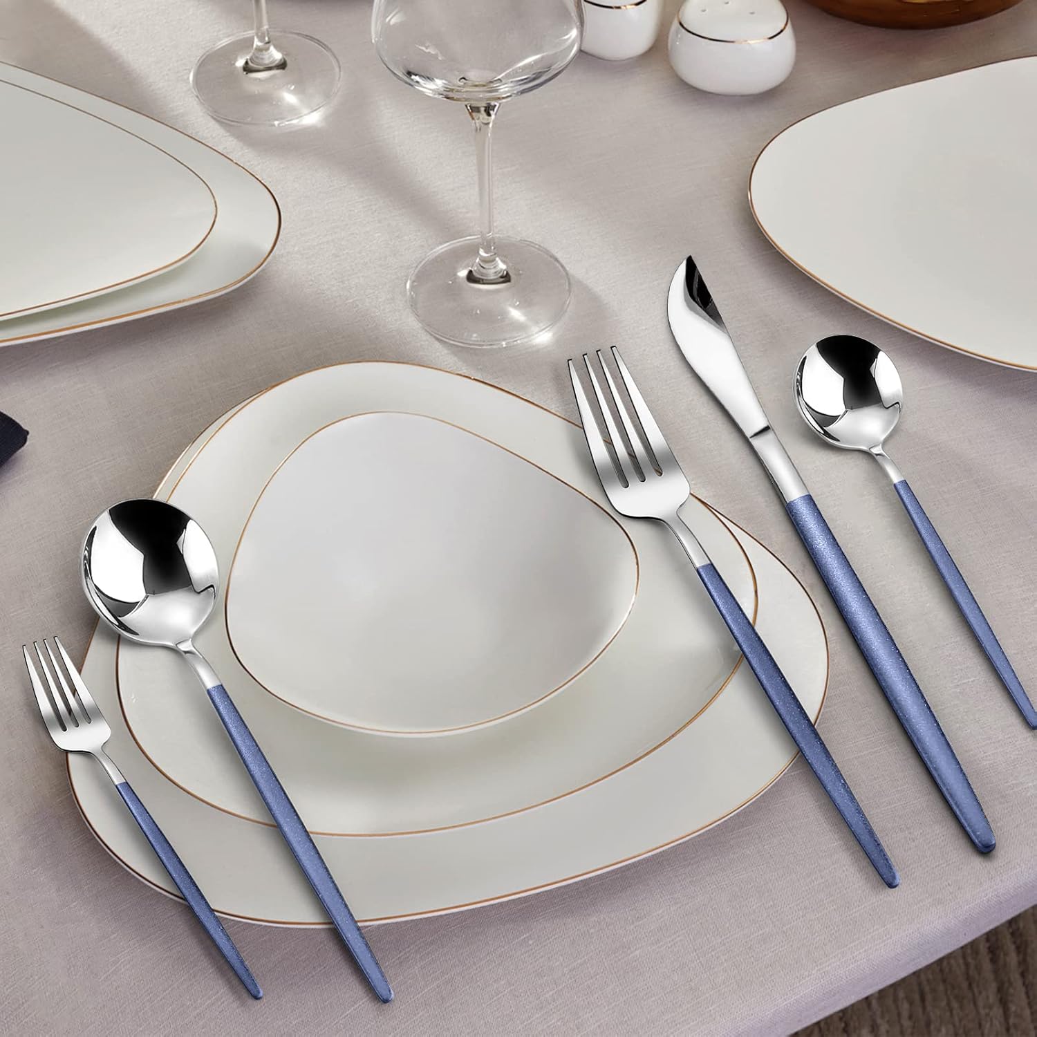 Matte Gold Silverware Set, VANVRO 40-Piece Stainless Steel Flatware Set, Satin Finish tableware Cutlery Set, Service for 8, Home and Restaurant, Dishwasher Safe