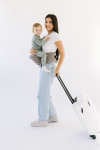 Hands free baby hip carrier