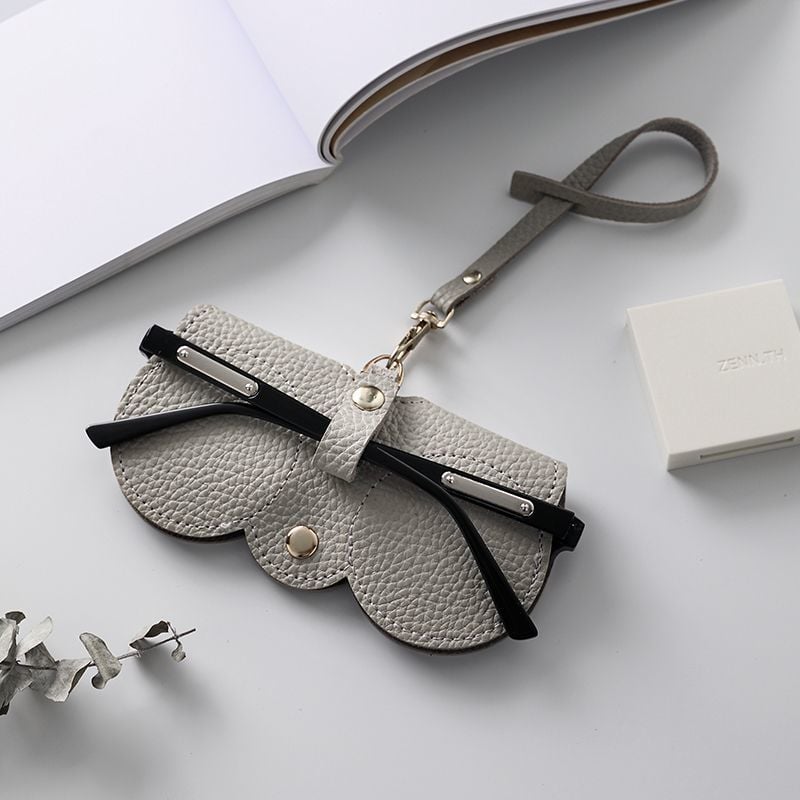 🔥Letzter Tag 49% Rabatt✨Sonnenbrille Tasche aus weichem Leder👓️