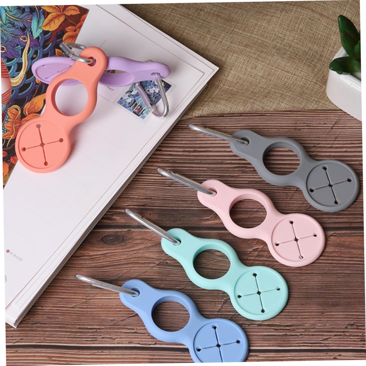 🔥Last Day Promotion 50% OFF🔥Silicone Sport Kettle Buckle Outdoor Carabiner Water Bottle Holder