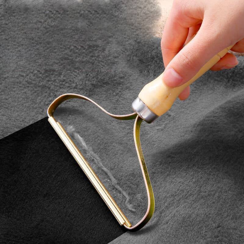 (🎄Christmas Hot Sale - 48% OFF) Portable Lint Remover, BUY 2 GET 2 FREE