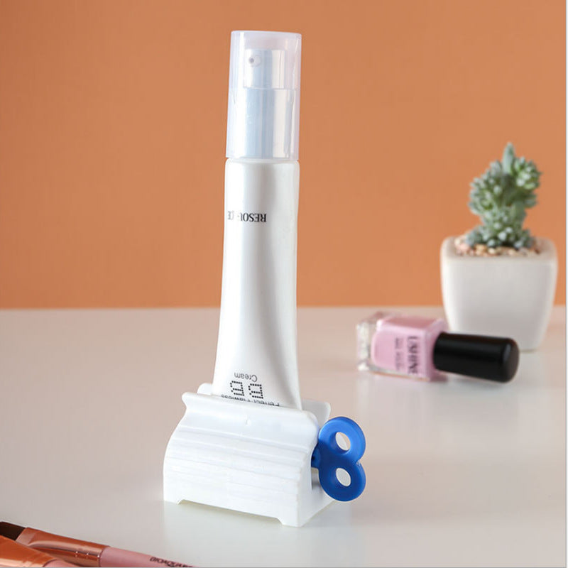 (🌲CHRISTMAS SALE NOW-48% OFF)Rolling Toothpaste Squeezer(Buy 4 get 4 free now!)