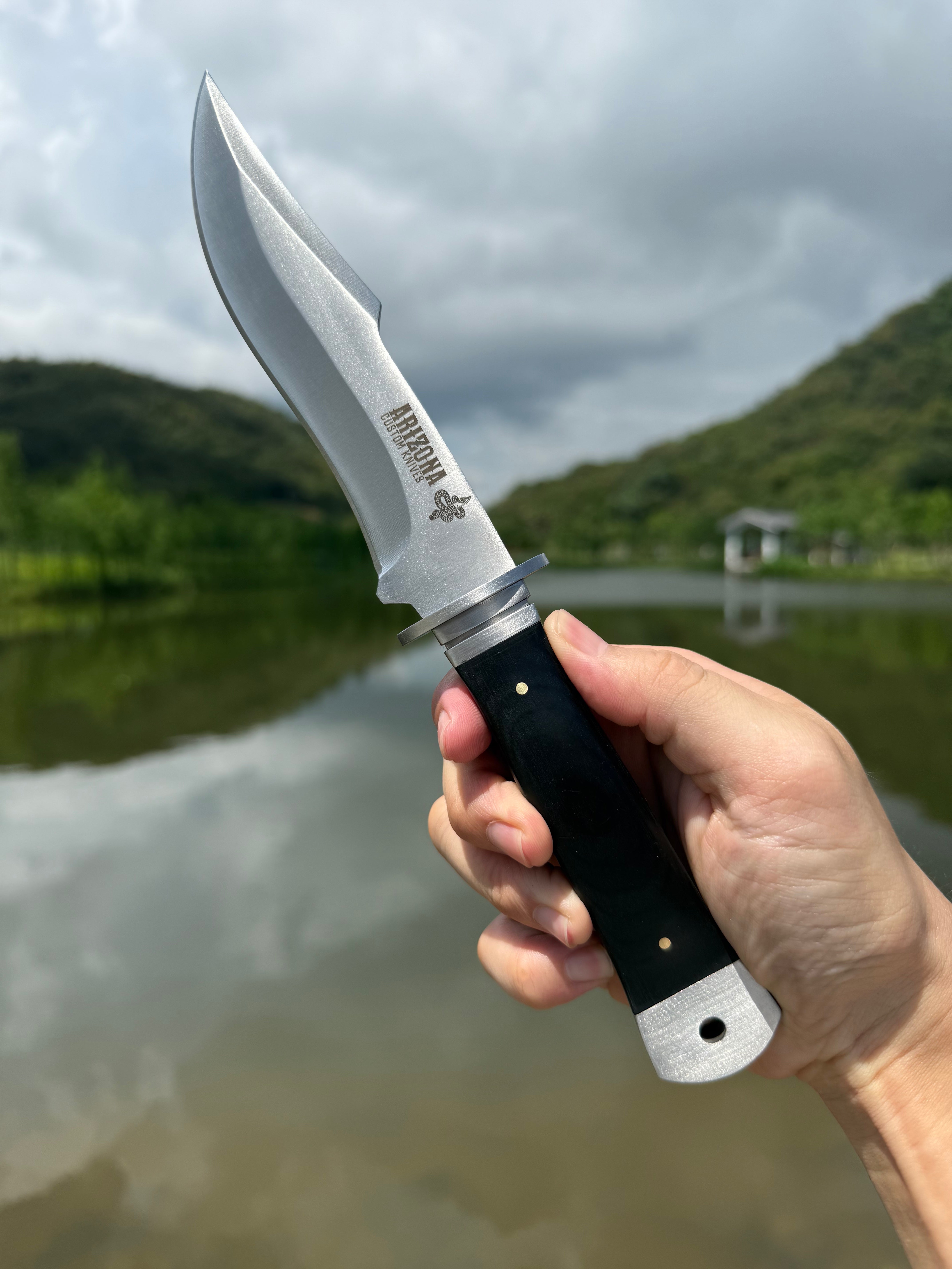 Windpiercer Outdoor Survival Knife