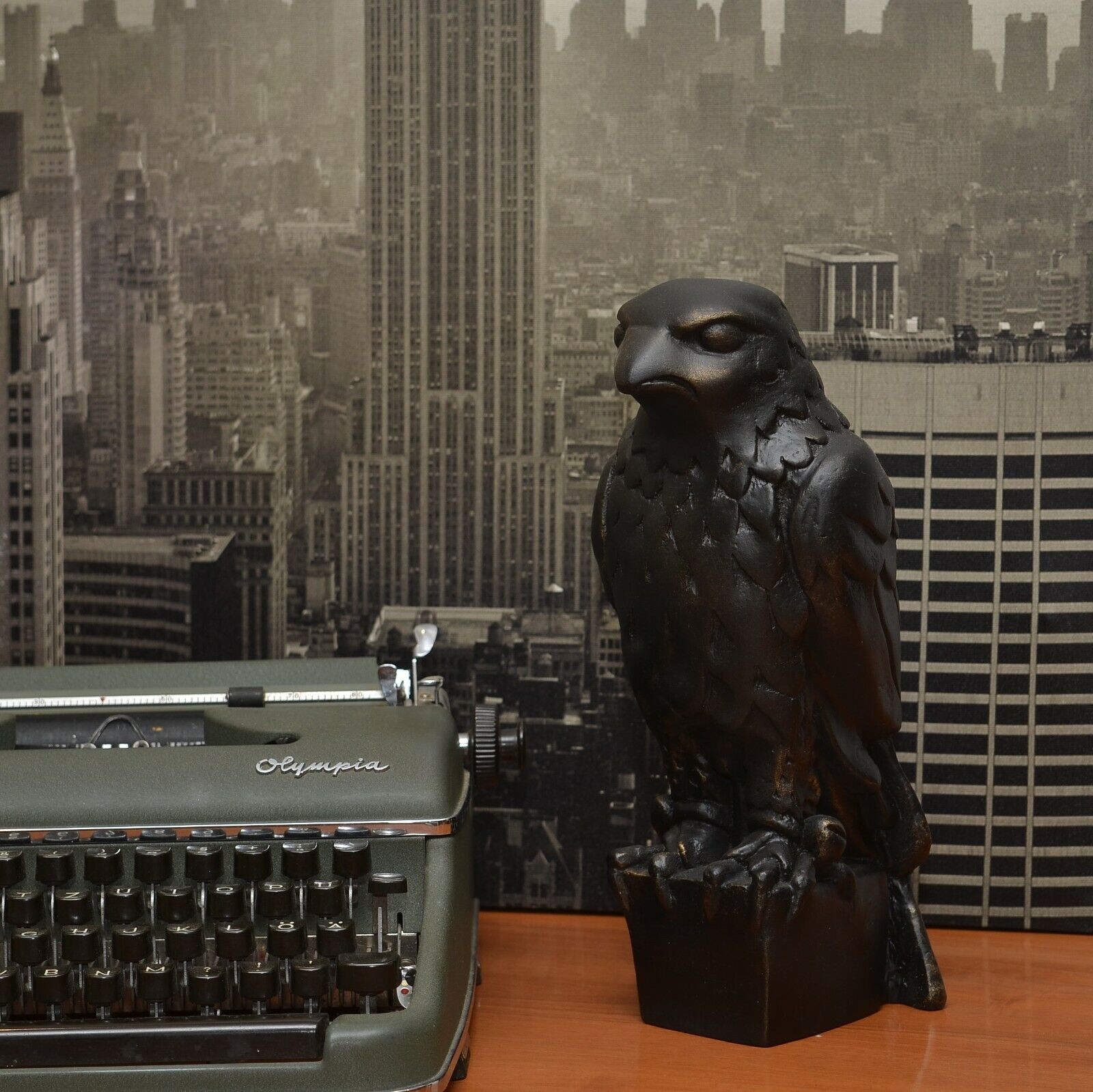 2025 New The Falcon Statue Prop
